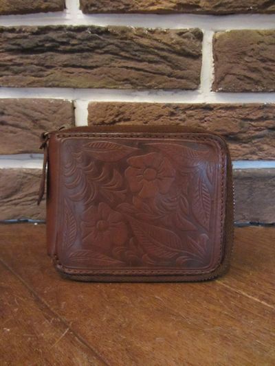 RRL(ダブルアールエル)CARVING LEATHER ZIP WALLET(カービングレザー財布)